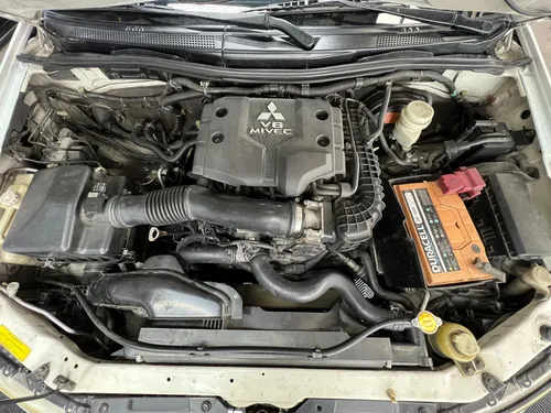 Mitsubishi Montero Gls