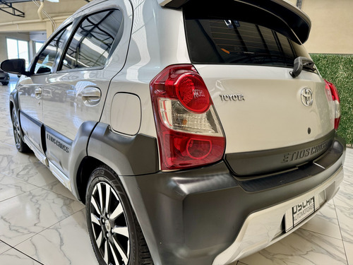 Toyota Etios 1.5 Cross