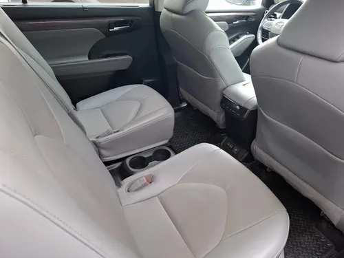 Toyota Highlander 3.5 Limited Panoramic Roof At