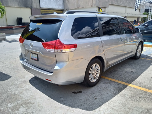 Imagen 5 de 16 de Toyota Sienna