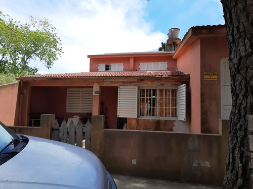 Imagen 3 de 14 de Casa Y Dptos En Gran Lote Propio En Las Toninas