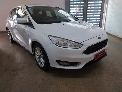 Imagen 2 de 17 de Ford Focus 2.0 Se 5pts 2016