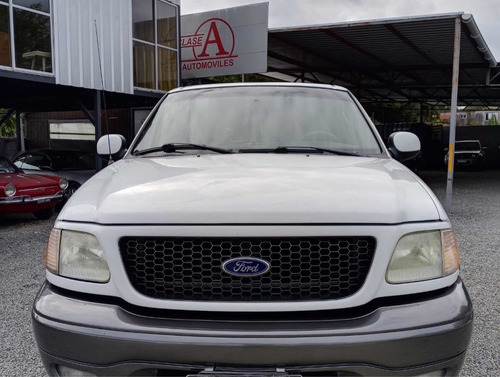 Ford F-150 4.6 Xlt V8 4x4 Space Cab