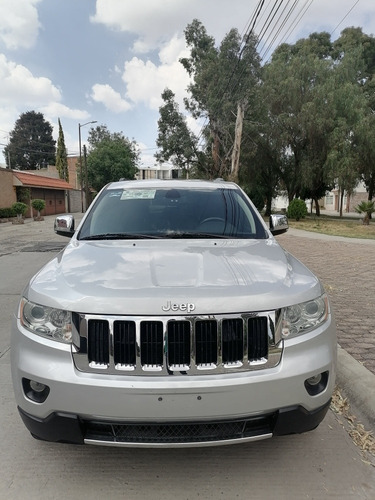Imagen 3 de 14 de Jeep Grand Cherokee 2011 3.6 Limited Navegación V6 4x2 Mt