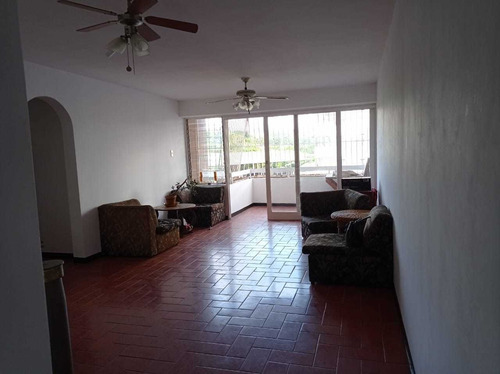 Imagen 15 de 15 de Apto De 3 Habitaciones, 2 Baños, 1 Puesto De Estacionamiento