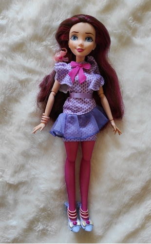 Muñeca Tipo Barbie Disney Descendientes Jane Auradon Hasbro