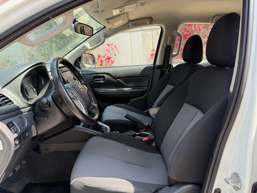 Mitsubishi L200 2.4 Cd Glx 4X4 Mt