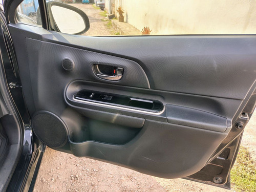 Toyota Prius 1.8 Base Cvt