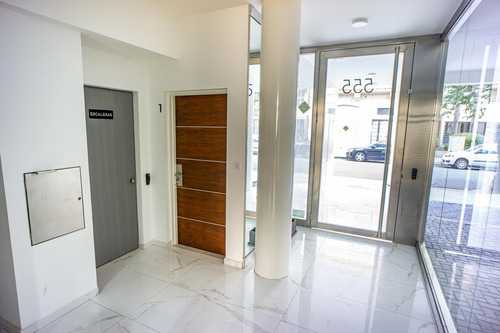 Venta/finaciacion - Departamento - 1 Dormitorio Con Balcón Corrido - Centro Rio, Rosario