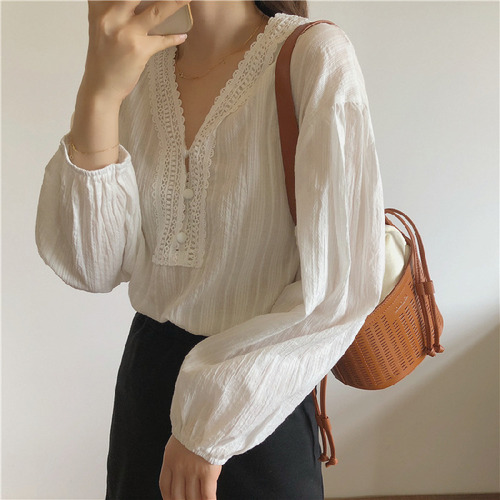Camisa Blanca De Gasa Con Encaje Y Empalme Con Cuello En V S