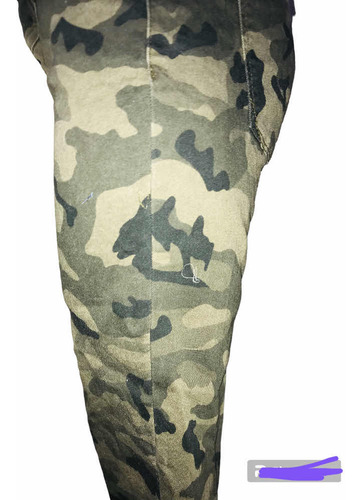 Sexy Pantalón Camuflaje Stradivarius C R O P P E D (Usado)
