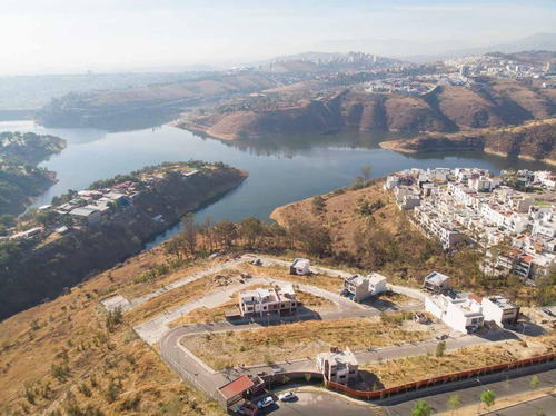 Terreno En Aqua Iii Lago Esmeralda