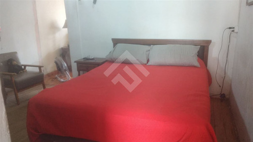 Casa En Venta De 2 Dorm. En Macul