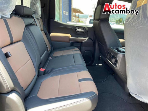 Imagen 13 de 15 de Chevrolet Cheyenne 6.2 2500 Doble Cab High Country 4x4 At