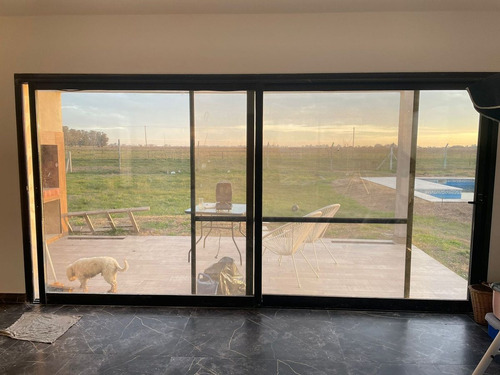 Venta Casa A Estrenar En Las Calandrias Brandsen