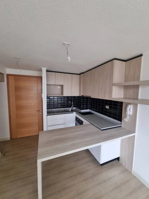 Imagen 1 de 16 de Departamento Venta Cercano Clinica Bupa 1d+1b