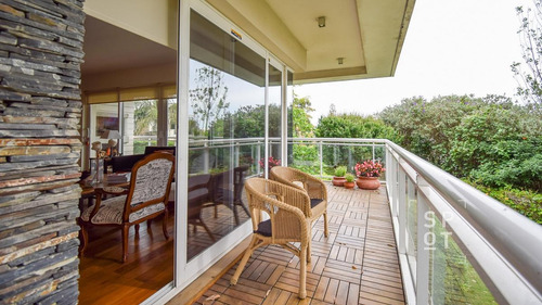 Imagen 9 de 20 de Divino Apartamento En Punta Gorda