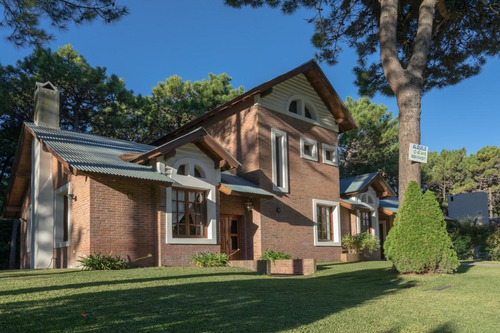 Imagen 2 de 20 de Casa En Venta - 5 Ambientes - Pinamar Norte