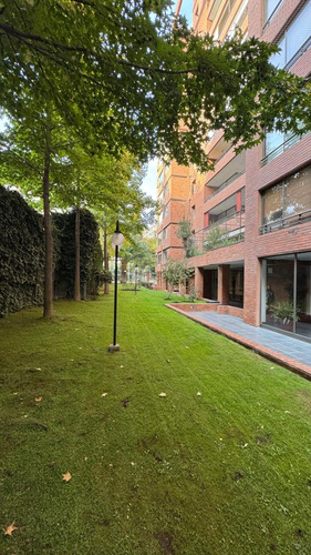 Espléndido Departamento En Vitacura