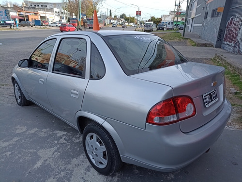 Imagen 9 de 15 de Chevrolet Classic 2015 1.4 Ls Abs Airbag