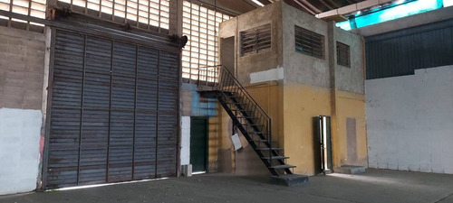 Imagen 1 de 14 de 162382 Anthony Marquez 0424-4338703 Venta Galpon El Recreo