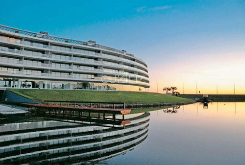 Imagen 18 de 25 de Alquiler Temporada Apartamento 3 Dormitorios En Primera Linea Frente Al Mar Playa Mansa Punta Del Este