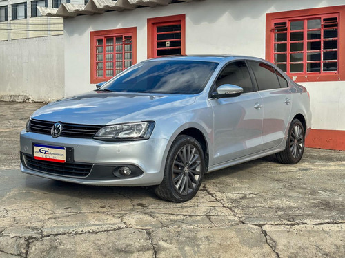 Volkswagen Jetta 2.0 tsi highline 211cv gasolina 4p tiptronic