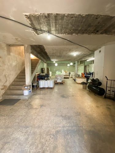 Imagen 4 de 10 de Galpon En Venta En Lanus Oeste