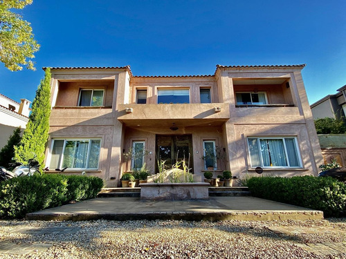Casa - Marina Canestrari
