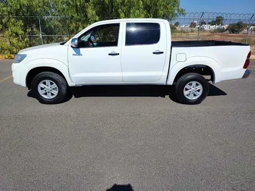 Toyota Hilux Doble Cabina 2012
