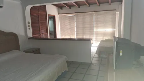 Casa Urb. Costa Azul Qc