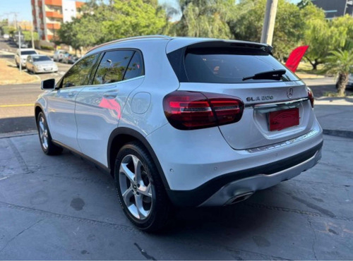 Mercedes-Benz Classe GLA 1.6 Enduro Turbo Flex 5p