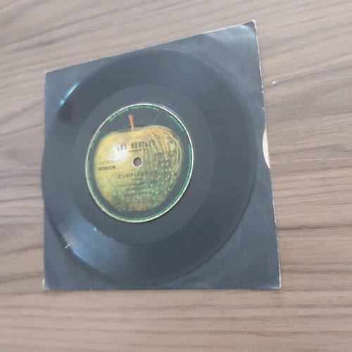 Disco Compacto Los Beatles - Cumpleaños / Pastelito De Mel (Usado)