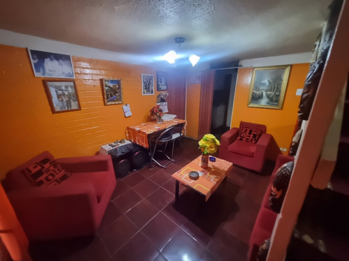 Se Vende Casa 2 Pisos, 2d, 1b/villa Don Cristobal, Maipu