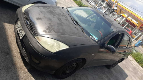 Imagem 1 de 4 de Ford Focus 2007 1.6 Glx 5p