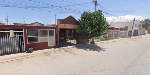 Sk16- Casa En Remate Bancario En C. Mina La Junta, Villa Del Real V, Del Real Chihuahua Oportunidad De Inversion