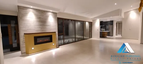 Casa De Una Sola Planta Con Carriles De Nado En Venta O Renta Metepec