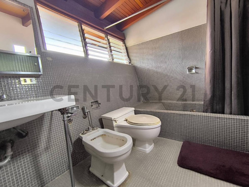 Acogedora Casa En Lomas De La Trinidad