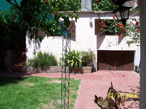 Imagen 1 de 8 de Venta De Casa P. Único En El Centro De Durazno. Piscina