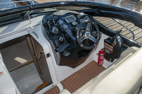 Lancha Royal Mariner 300 1/8