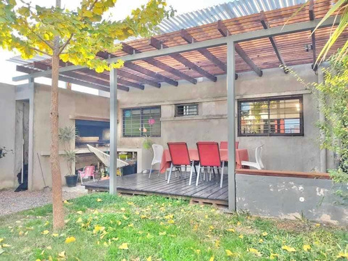 Imagen 9 de 26 de 3 Casas Recicladas!!! Las Tres Juntas Por Usd 180.000