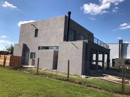 Imagen 4 de 8 de Casa En Venta En Barrio El Canton Golf - Maroto Propiedades
