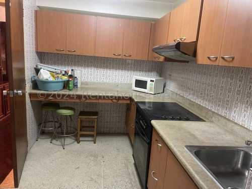 Acogedor Apartamento Con Exceelnte Distribucion La Florida Rsz