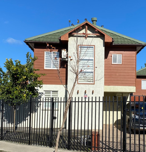 Casa En Venta De 4 Dorm. En Los Angeles