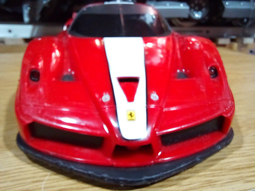 Ferrari Fxx De Plastico Escala 1/18 24 Cm De Largo