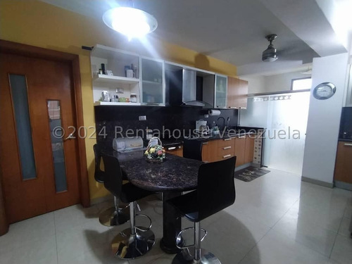 Vendo Apartamento En Urbanización La Soledad (residencias Yalimar), Código 25-2920 Cm