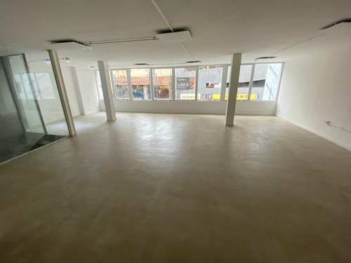 Imagen 6 de 10 de Alquiler De Gran Local 420mts Nueva Cordoba Buen Pastor Patio Olmos