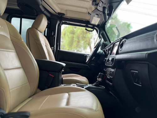 Jeep Wrangler 3.7 Unlimited Sahara 3.6 4x4 At