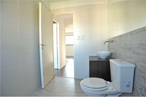 Imagen 17 de 30 de Dúplex Venta - 2 Dormitorios 2 Baños 2 Cocheras - 120 Mts2 Totales - City Bell
