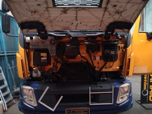 Imagem 11 de 15 de Volvo Vm 270